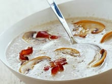 Velouté de champignons au bacon