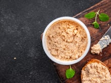 Une recette de dernière minute pour l’apéritif du Nouvel An : voici comment faire une rillette de crabe en 10mn !