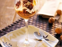 Capuccino glacé aux éclats de noix