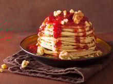 Pancakes à la confiture de fraises