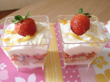 Verrines de fraises au palet breton