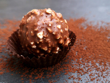 Ferrero Rocher maison : découvrez la recette qui bluffera vos invités pour les fêtes