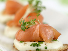 Toasts de saumon de Norvège fumé à la mozzarella