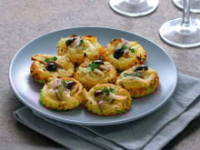Mini-tartelettes fines aux oignons et anchois façon pissaladière
