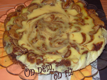 Brownie-cheesecake au praliné et à la noisette