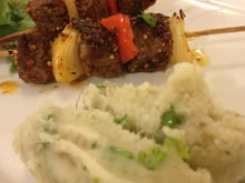 Les brochettes de bœuf au poivron