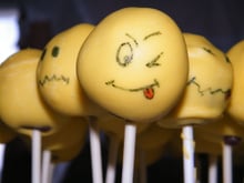 Cake pops smiley