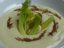 Velouté d'endive à la purée d'amande (sans gluten et sans lait)