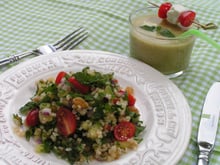 Taboulé et soupe froide de concombre à la menthe
