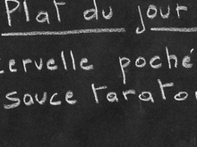 Cervelle pochée, sauce tarator