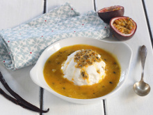 Île flottante mangue et fruit de la passion