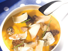 Velouté automnal de courge Butternut, morilles et Chavignol