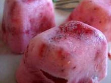 Cubes glacés à la fraise parfumés à la menthe....fraise !