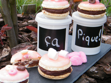Macarons chocolat & tagada pink