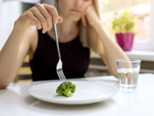 Les régimes ne servent à rien et c’est Michel Cymes qui le dit !