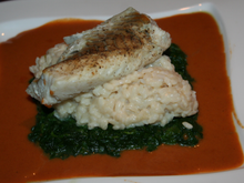 Filet de cabillaud sur risotto et bisque de homard