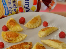 Chaussons aux amandes à la framboise
