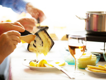 5 astuces pour se débarrasser des odeurs de raclette