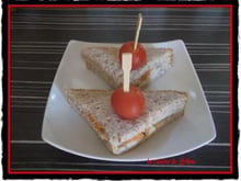 Club sandwich au fromage frais poulet et légumes croquants, toast