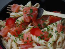 Pâtes au saumon tomatées