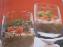 Verrine d'aubergine au chèvre frais et tomates confites