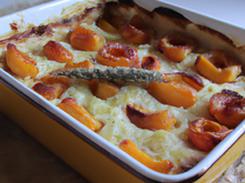 Gratin pain d'épices et abricots