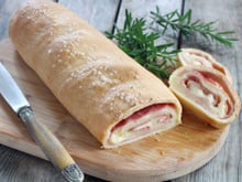 Pain farci roulé jambon fromage