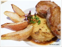 Médaillons de veau, poires poêlées, polenta et jus réduit à la fleur d'oranger