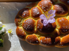 Brioche salée en fleurs à partager entre amis