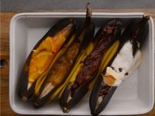 Bananes fourrées et cuites au four