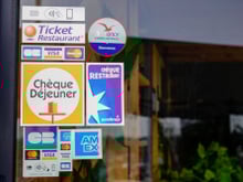 Bonne nouvelle, les tickets-restaurants de nouveau utilisables pour farine, pâtes et riz en supermarché