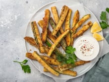 Frites de courgettes : une diététicienne dévoile sa recette ultra facile à réaliser !