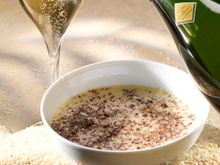 Soupe de lait aux vermicelles et à la truffe avec un champagne de vigneron millésimé