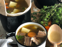 Soupe rustique, copeaux de lomo