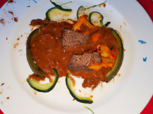 Filet de bœuf paprika, coco et concombre