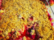 Crumble aux fruits rouges savoureux