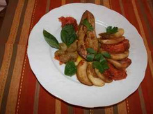 Foie gras poêlé aux pommes et son miel de pomelos