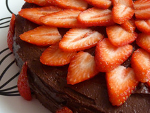 Gâteau Tentation au chocolat et aux fraises facile