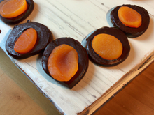 Palets aux abricots secs, cœur au chocolat