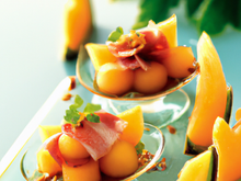 Verrines de melon rôti au miel et de coppa