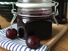 Forêt noire et sa confiture de cerise maison