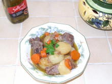 Cocotte de joues de porc en curry aux petits légumes