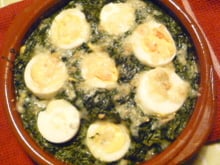 Gratin d'épinards à la béchamel et aux œufs durs