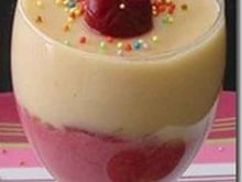 Créme anglaise cachant une mousse de cerise Griotte