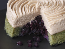 Entremet crème de Marron, pistache et myrtilles sauvages du Canada