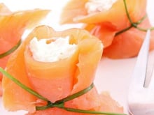 Le Boursault et le saumon fumé, un accord parfait pour un apéritif dînatoire raffiné