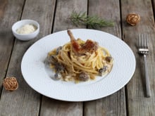 Linguine en sauce aux cailles et morilles
