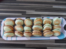 Macarons au chocolat et au caramel
