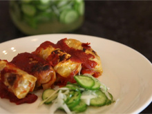 Choux farcis à la sauce tomate