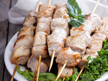 Brochettes de porc marinées au Yuzu